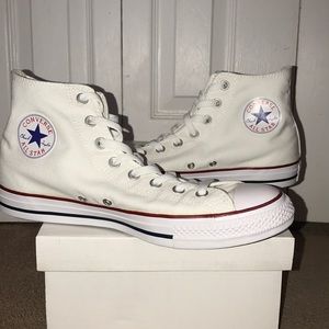 High top converse (Unisex) Men: 10 / Women: 12